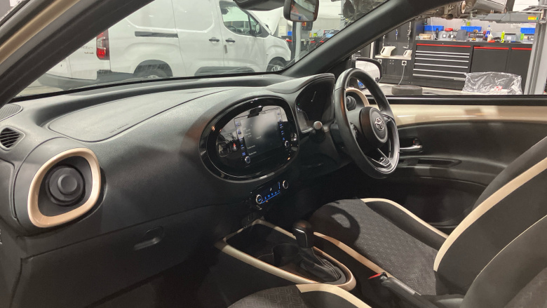 Toyota Aygo X 1.0 VVT-i Edge 5dr Auto Petrol Hatchback